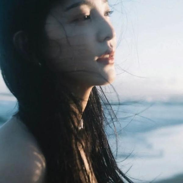 女学生和亨利先生 封面